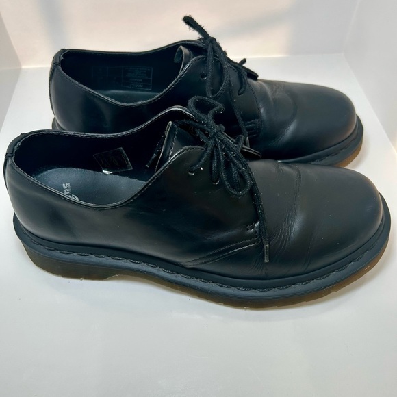 Dr. Martens Other - Dr. Martens The Original Black Leather Shoes, Size 7,